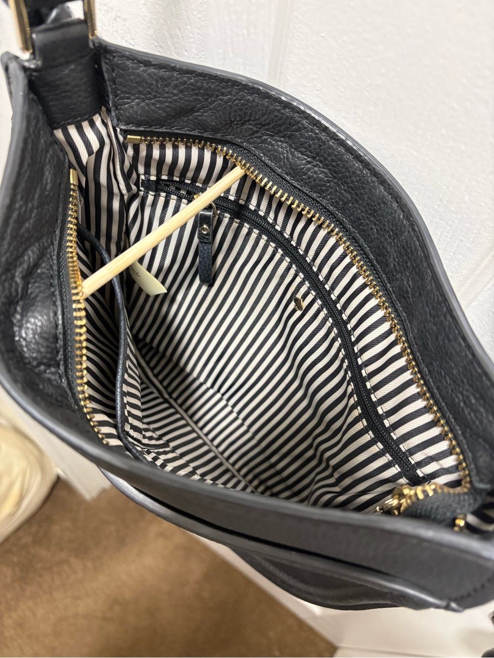 Kate Spade black pebbled leather crossbody with tassel - Picture 2 of 4